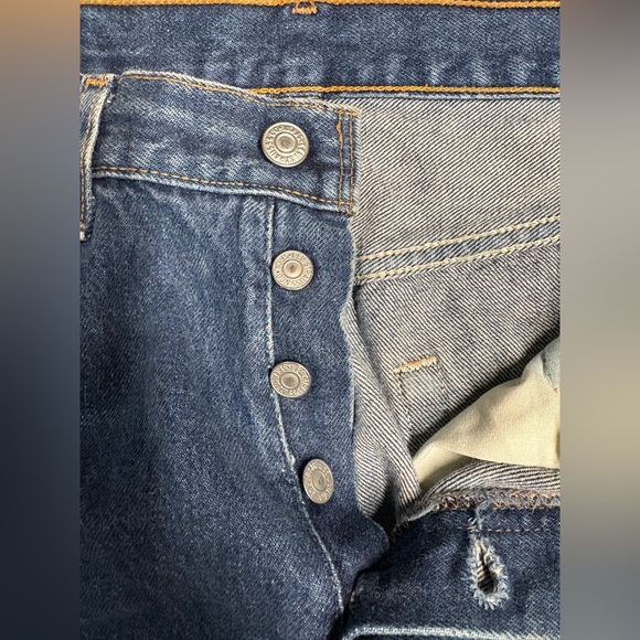 Vintage Women’s 501 Levi's Straight Leg Dark Wash Jeans - Made in USA - Picture 4 of 11